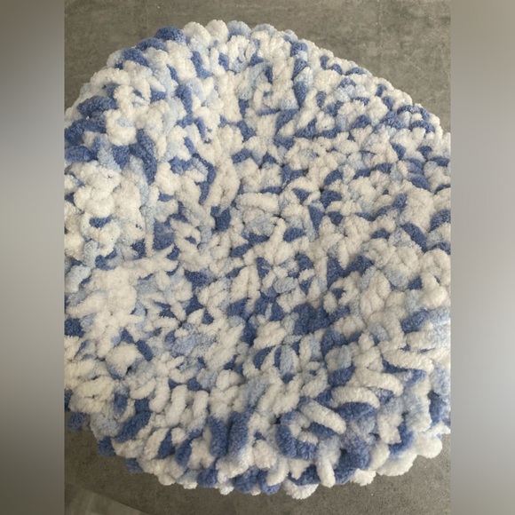 Yarn Basket. Handmade and New! - Picture 7 of 7